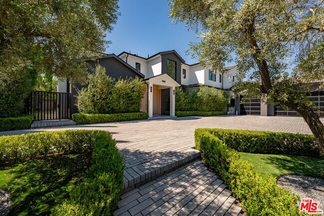 Building Photo - 17228 Otsego St