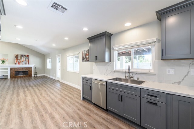 Building Photo - 11208 Greycliff Ave