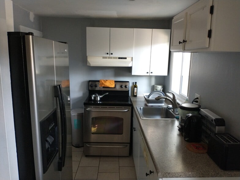 Building Photo - 67 Bishop Dr