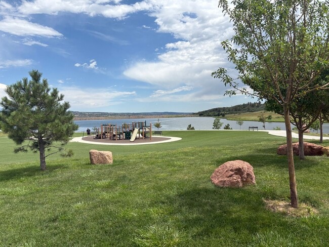 Building Photo - 2392 Pelican Bay Dr