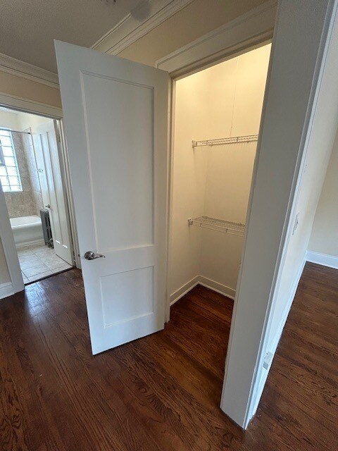 Building Photo - 2510 N Leclaire Ave