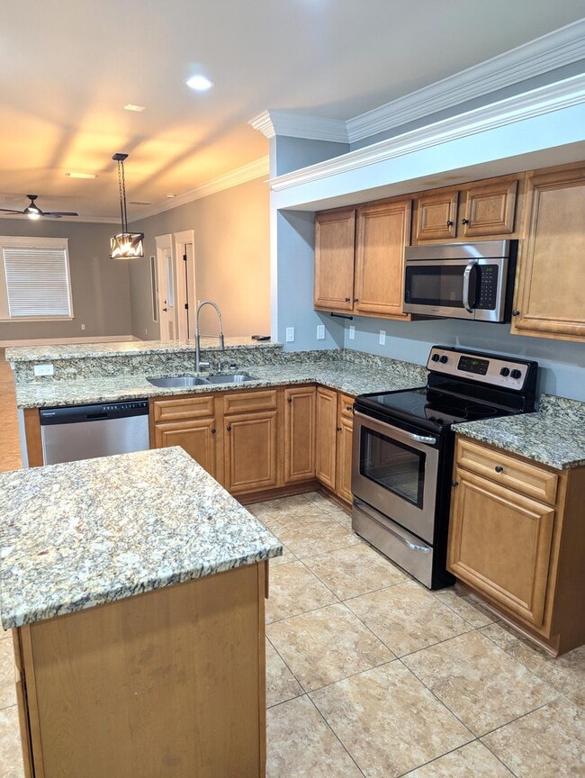 Building Photo - 116 Alder Ave SE