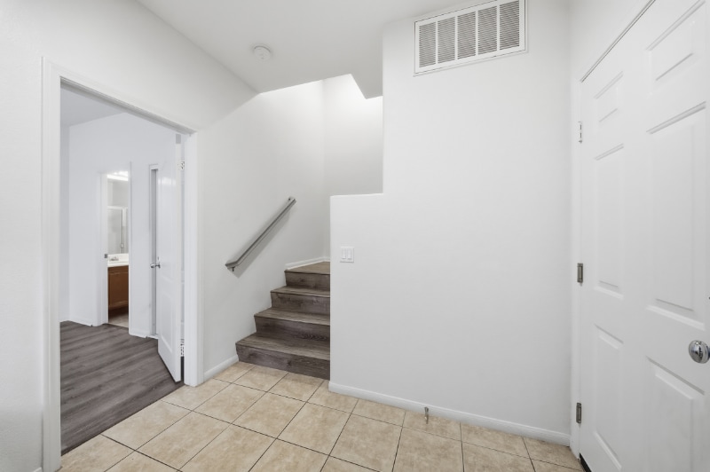 Building Photo - 1295 Blue Jean Way