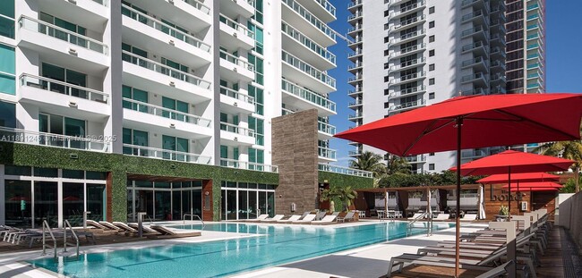 Building Photo - 1080 Brickell Ave