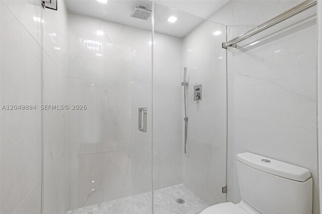 Building Photo - 20515 E Country Club Dr