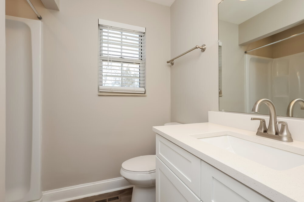 Building Photo - 812 Dresden Ct