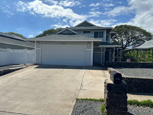 Building Photo - Free Perks, Spacious 4-Bedroom, 3-Bath Home!