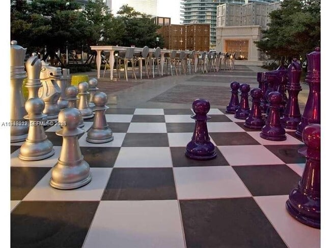 Building Photo - 475 Brickell Ave