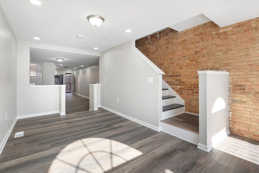 Building Photo - 1512 E Lafayette Ave