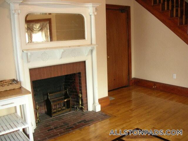 Building Photo - 36 Linden St