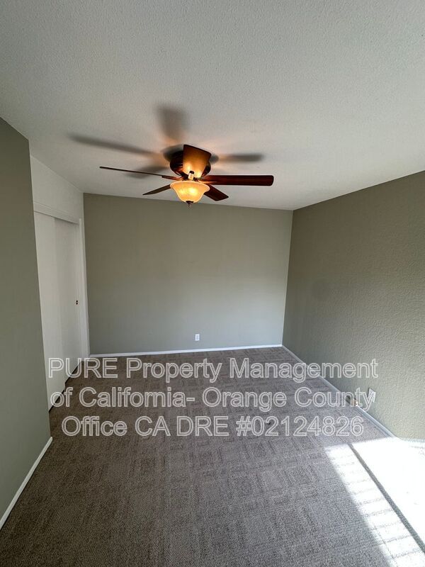 Building Photo - 23 Hollyhock Ln