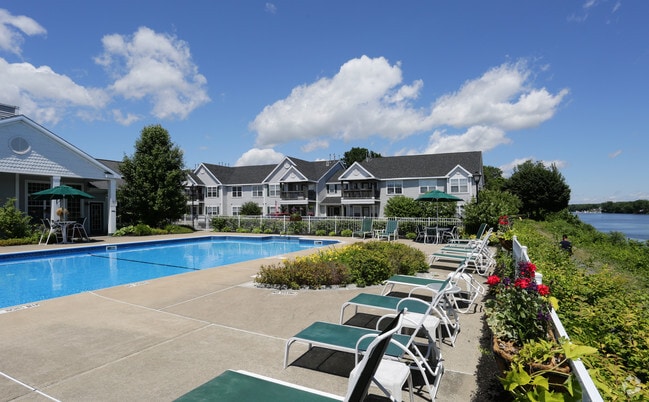 Building Photo - Riverwalk Apartments