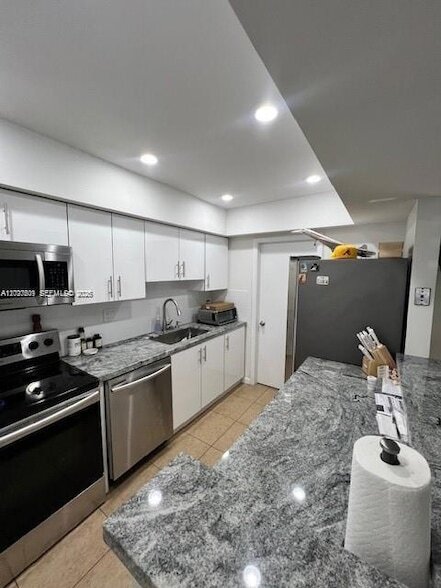 Building Photo - 8401 SW 107th Ave