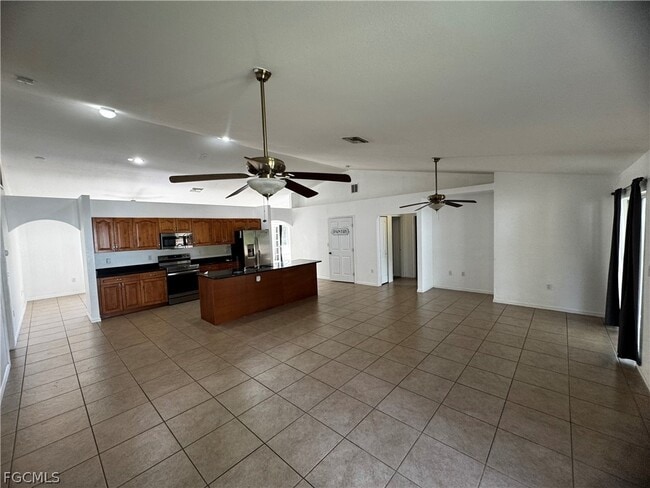 Building Photo - 3728 Tareco St