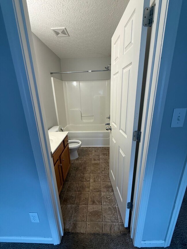 Building Photo - Upper Stone Apartments