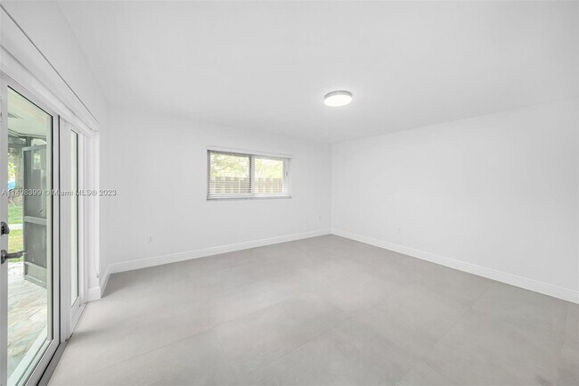 Building Photo - 8228 SW 81st Pl