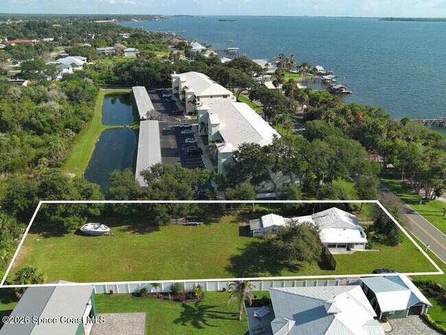 Building Photo - 13485 N Indian River Dr