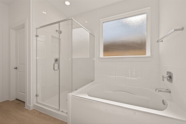 Building Photo - 2819 Red Rosehip Dr