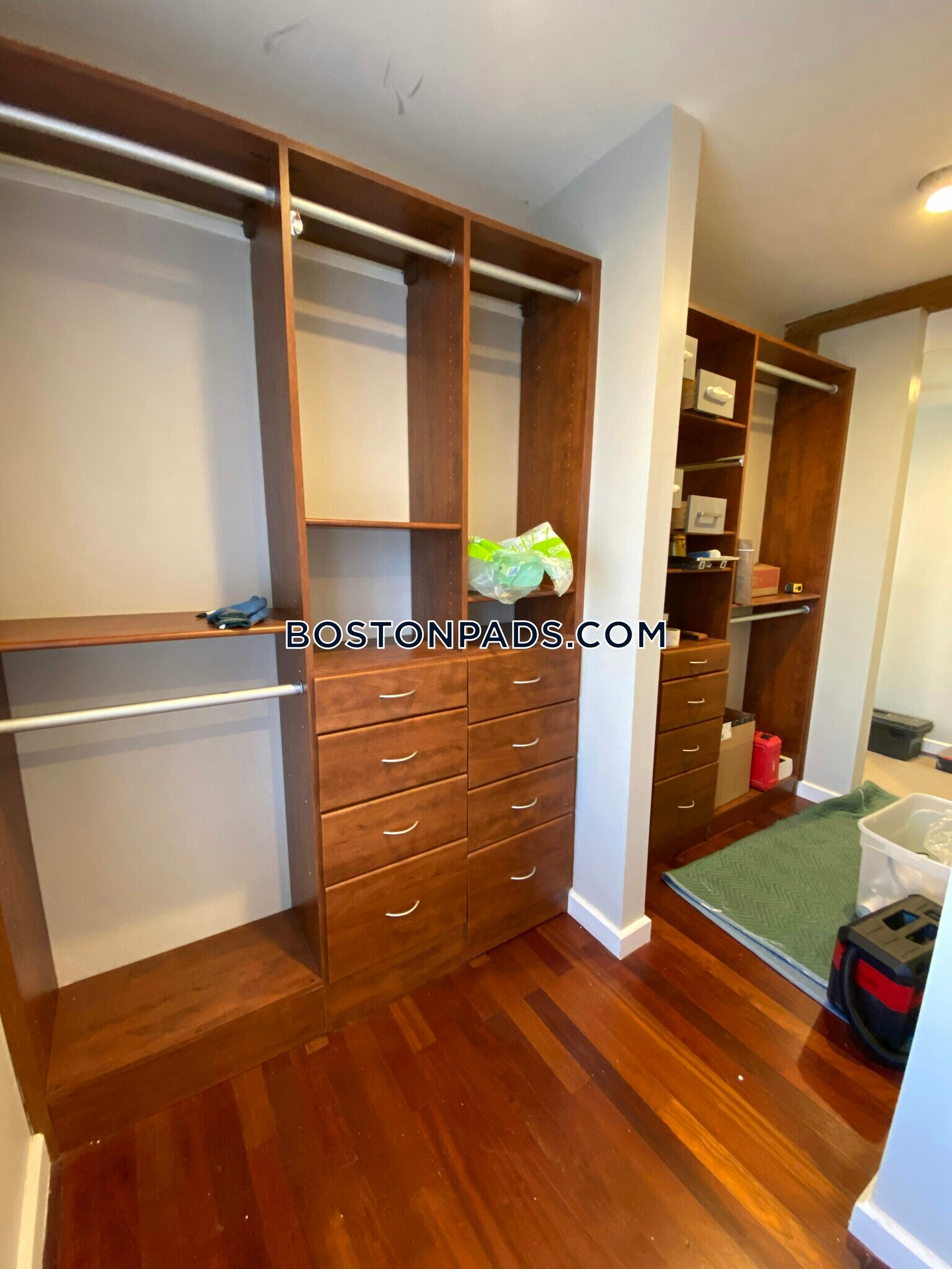 Building Photo - 197 Sidney St