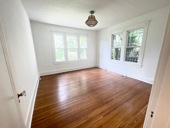 Building Photo - 1508 Clayton Ave