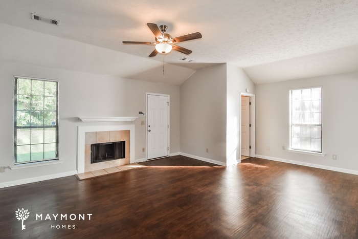 Building Photo - 6355 Sandy Ridge Curv