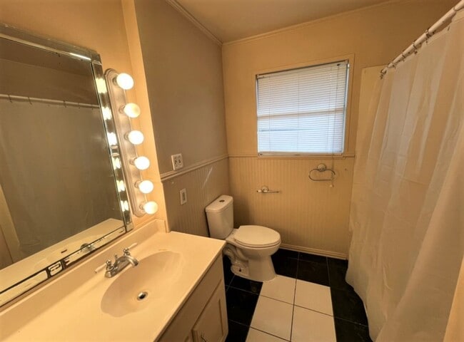 Building Photo - 5030 Stardust Dr
