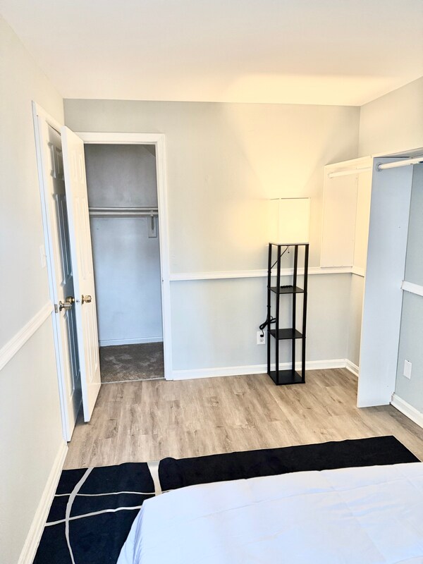 Building Photo - 2004 Fort Pemberton Ct