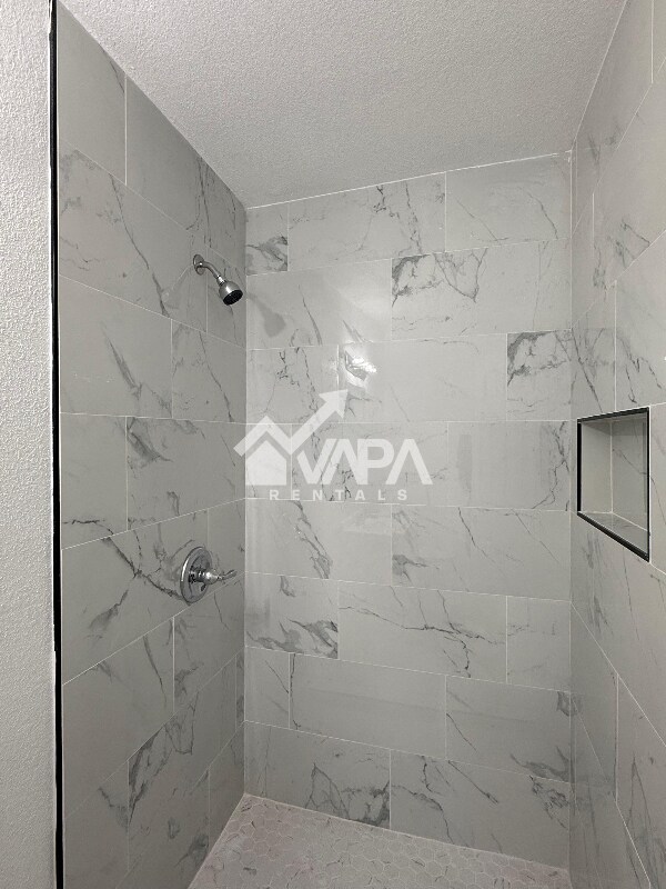 Building Photo - 1994 Springvale Dr