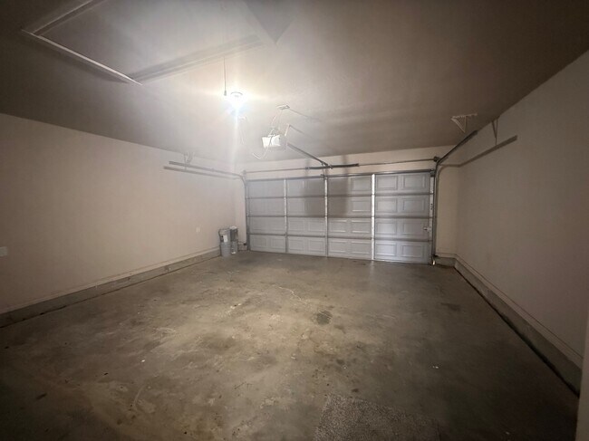 Building Photo - 11309 NW 99th St