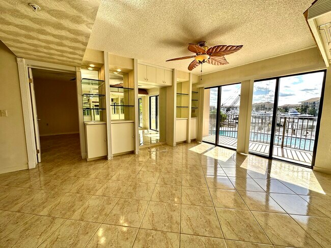 Building Photo - 1501 Marina Isle Way