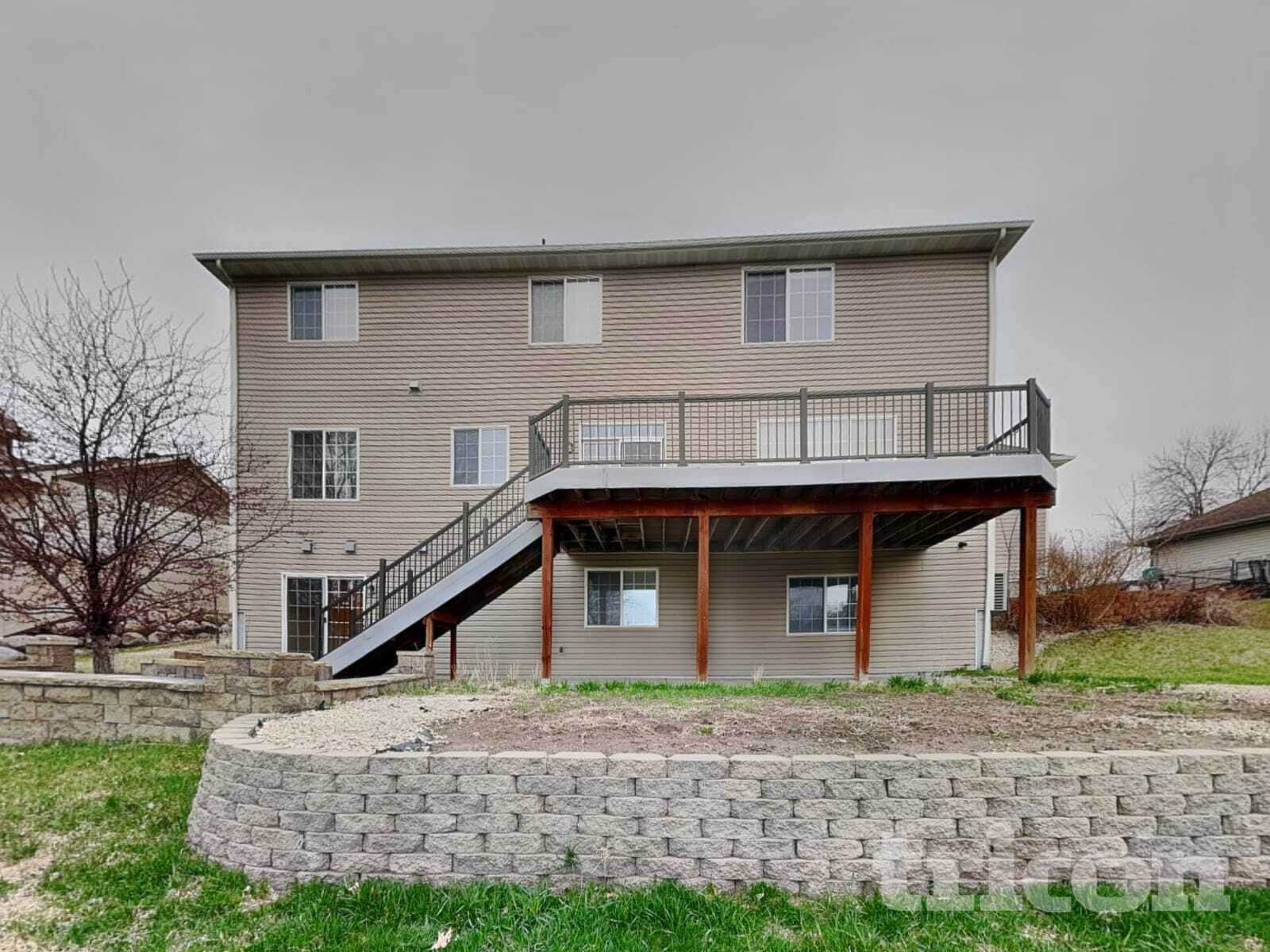 Building Photo - 4527 Mason Ave NE