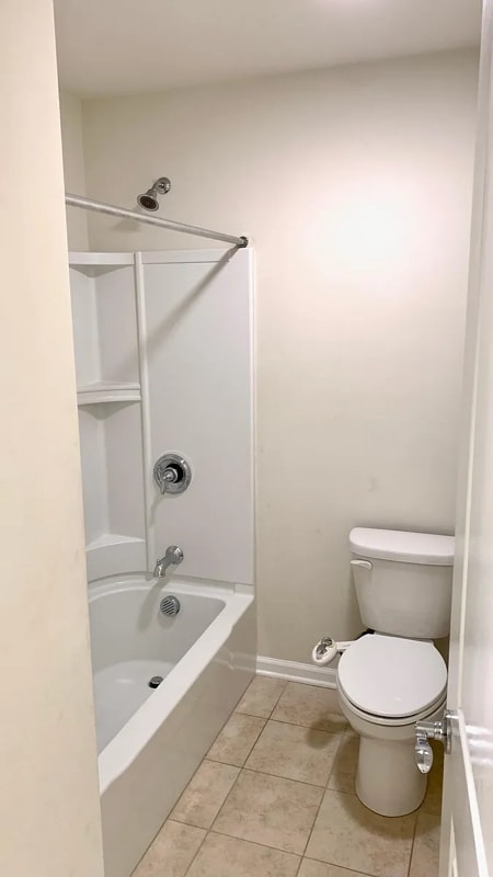 Building Photo - 7 Locust Ln