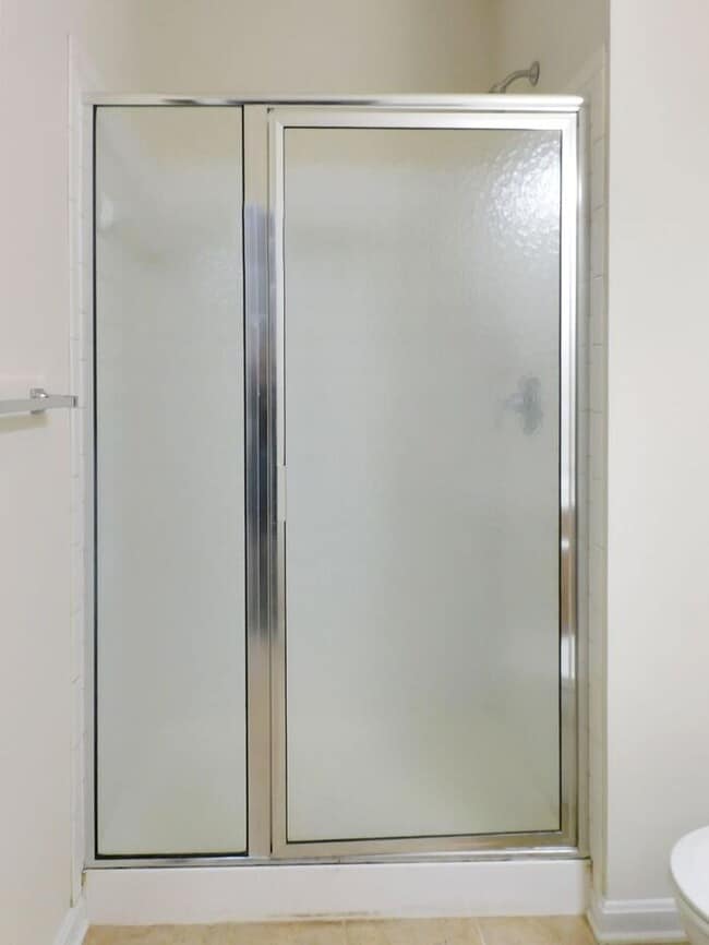 Building Photo - 23363 Marview Ct