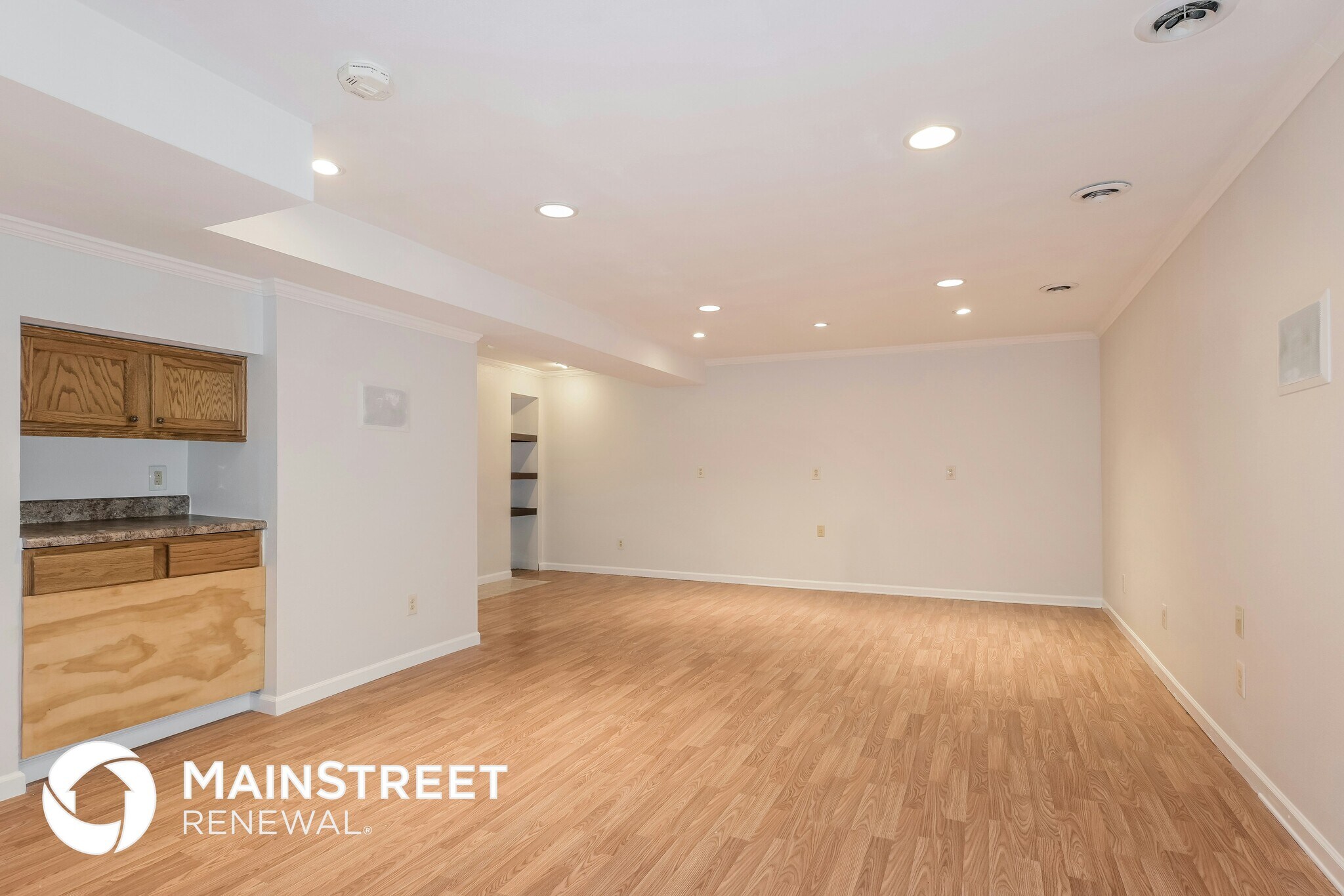 Building Photo - 1094 Eagle Nest Dr