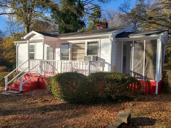 Building Photo - 2bd/1ba Near Downtown Greenville