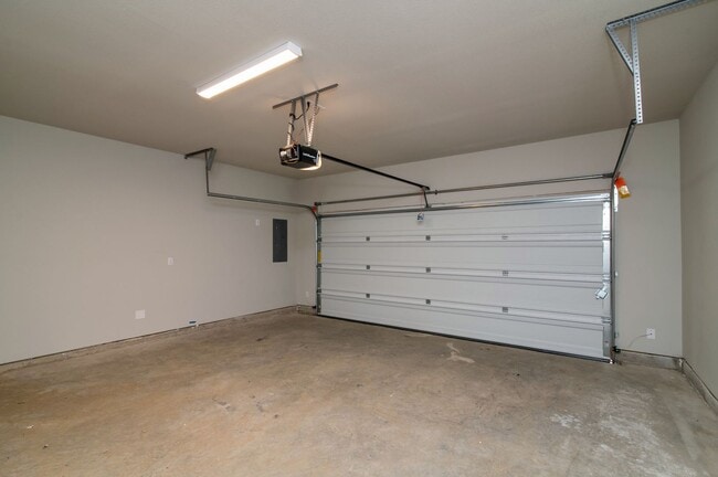 Building Photo - 612 Harvest Moon Dr