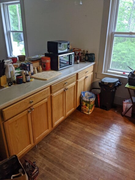 Building Photo - 48 S Main St