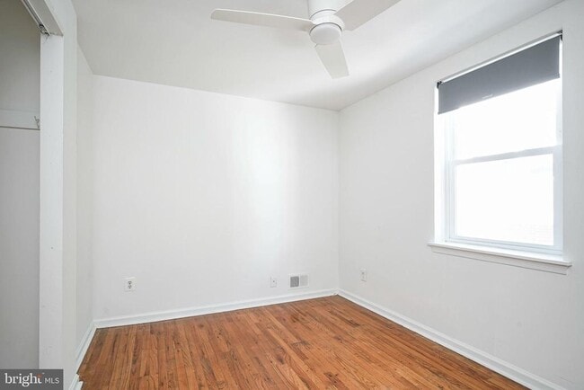 Building Photo - 1208 Webster St