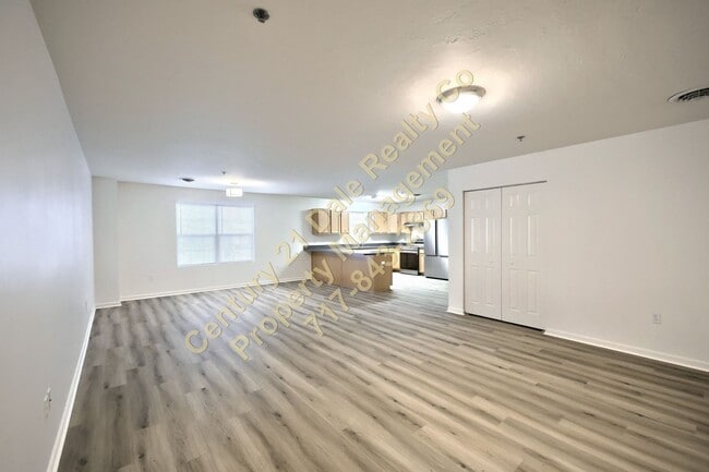 Building Photo - Large 2 Bedroom 1 Bath All One Level Apartment in Hellam PA