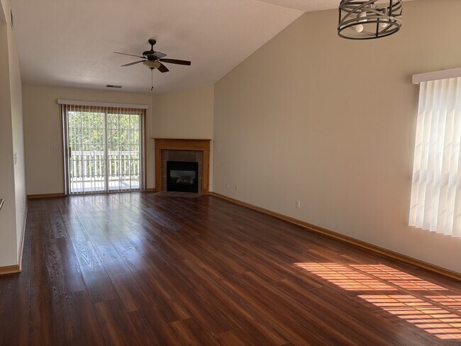 Building Photo - 952 Arvle Cir