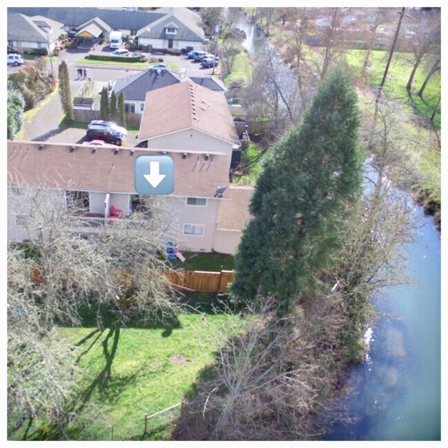 Building Photo - Recently Remodeled Two Bedroom Apartment With Canal Views and Private Balcony!