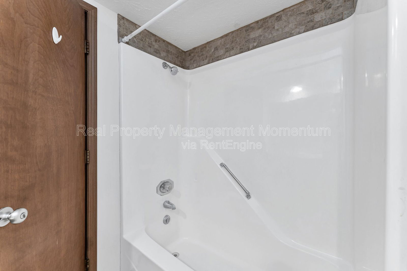 Building Photo - 2240 S Kansas Ave