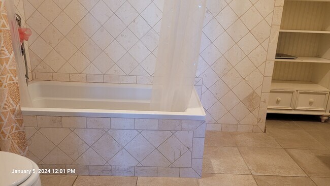 Building Photo - 9771 Paso Robles Ave