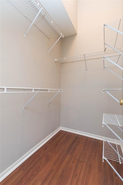 Building Photo - 4550 Roundview Ct