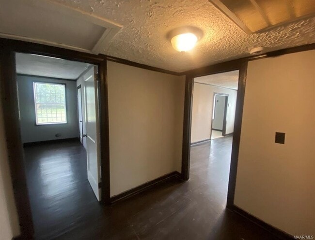 Building Photo - 3577 Whiting Ave