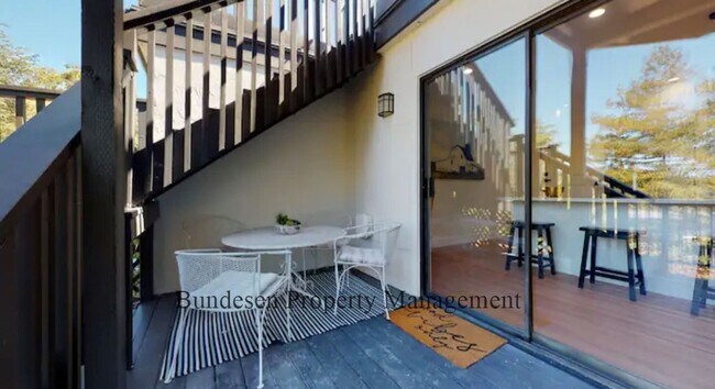 Building Photo - 1-Bed in Petaluma – All Utilities Included