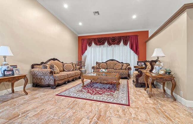 Building Photo - 6585 NW 46th St