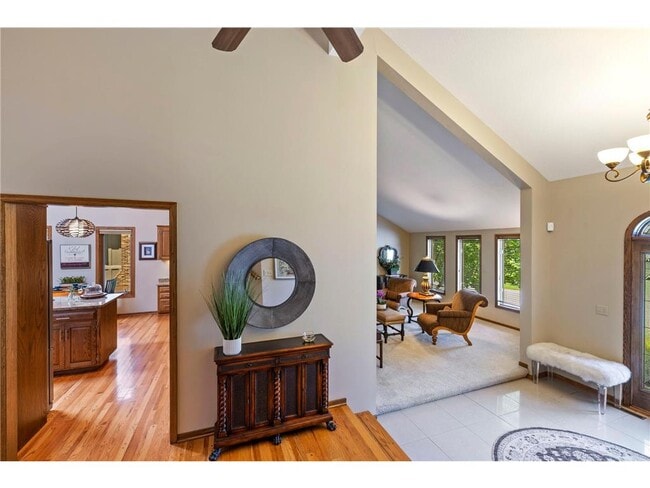 Building Photo - 9378 Olympia Dr