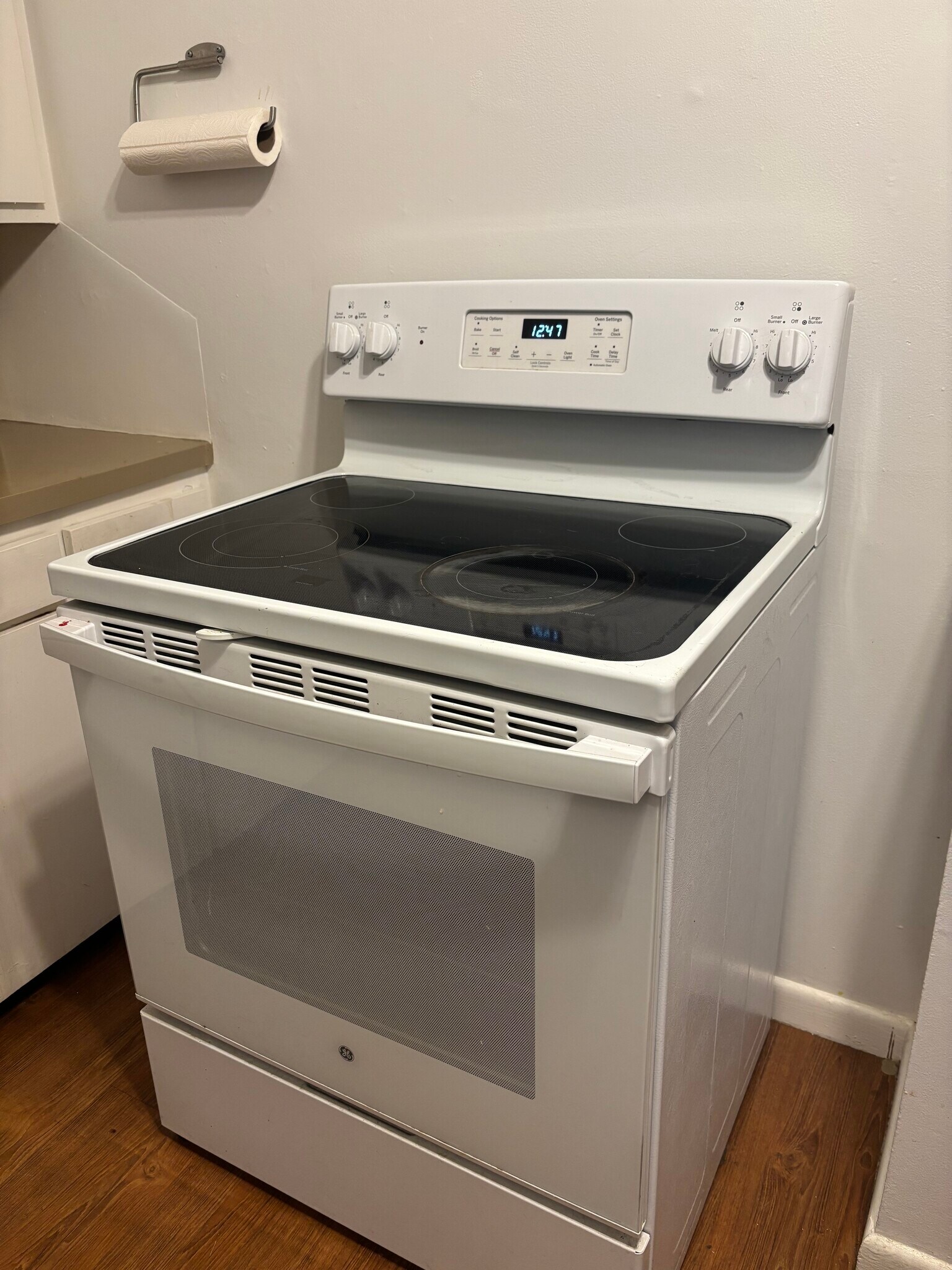 Building Photo - 825 Eaton St