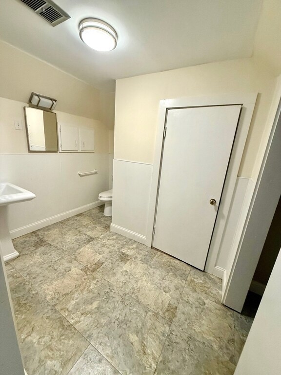 Building Photo - 31 Revere Rd